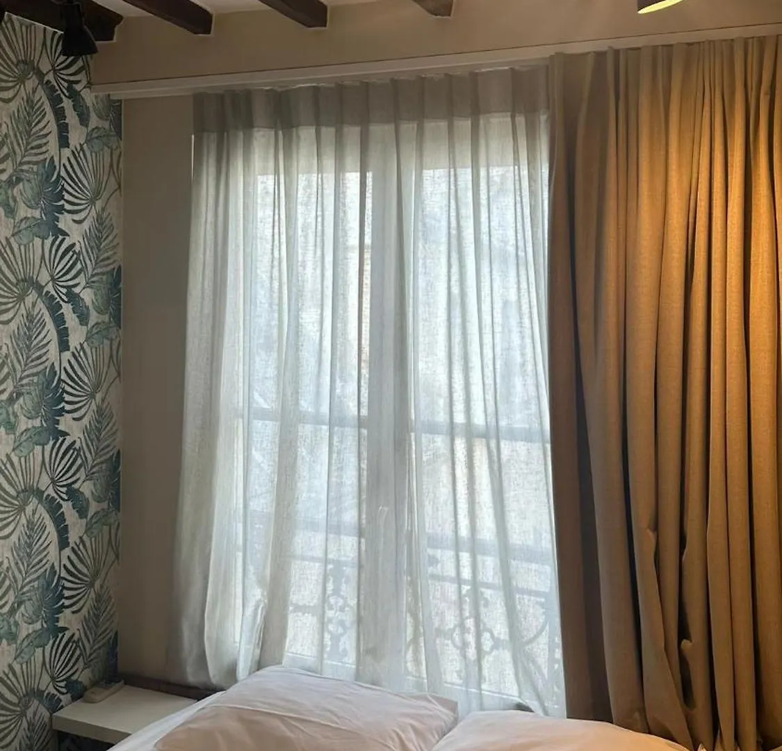 Multiresidence L'Elysee París Apartahotel