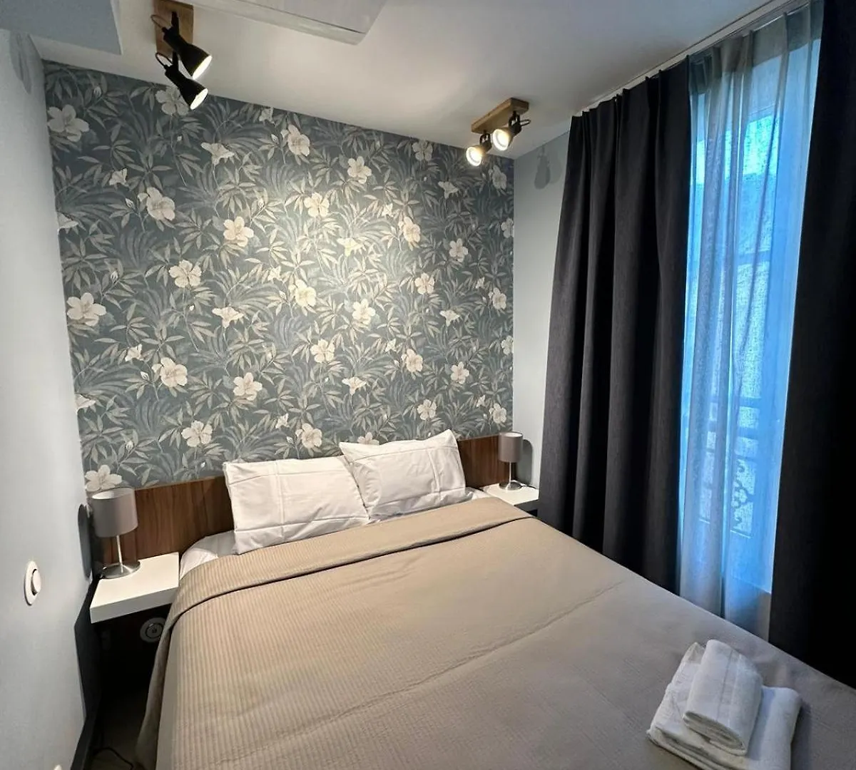 Multiresidence L'Elysee París 0*,  Francia